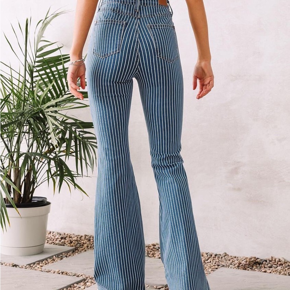 Judy Blue women’s High Rise Super Flare Jean Blue & White Striped Jeans sz 5/27 - Picture 2 of 7